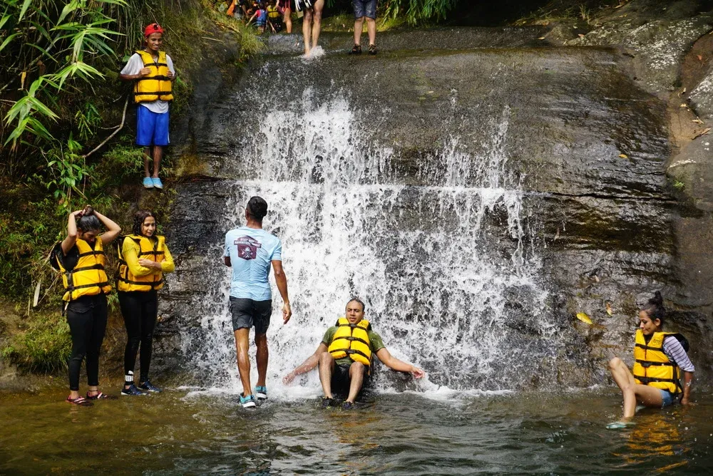 river canyoning images (1)