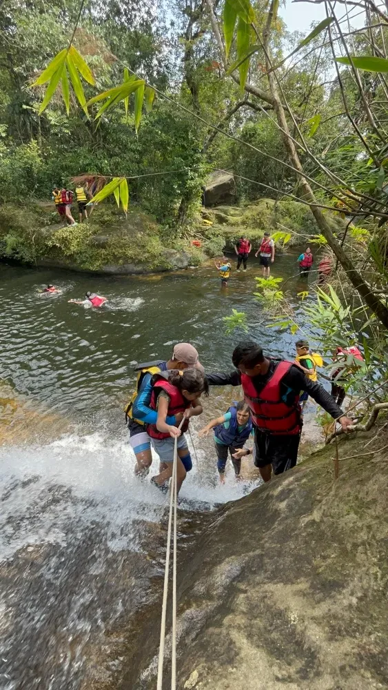 river canyoning images (2)
