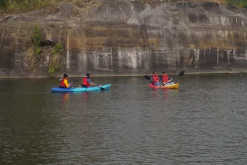 mawlyngbna kayaking (10)